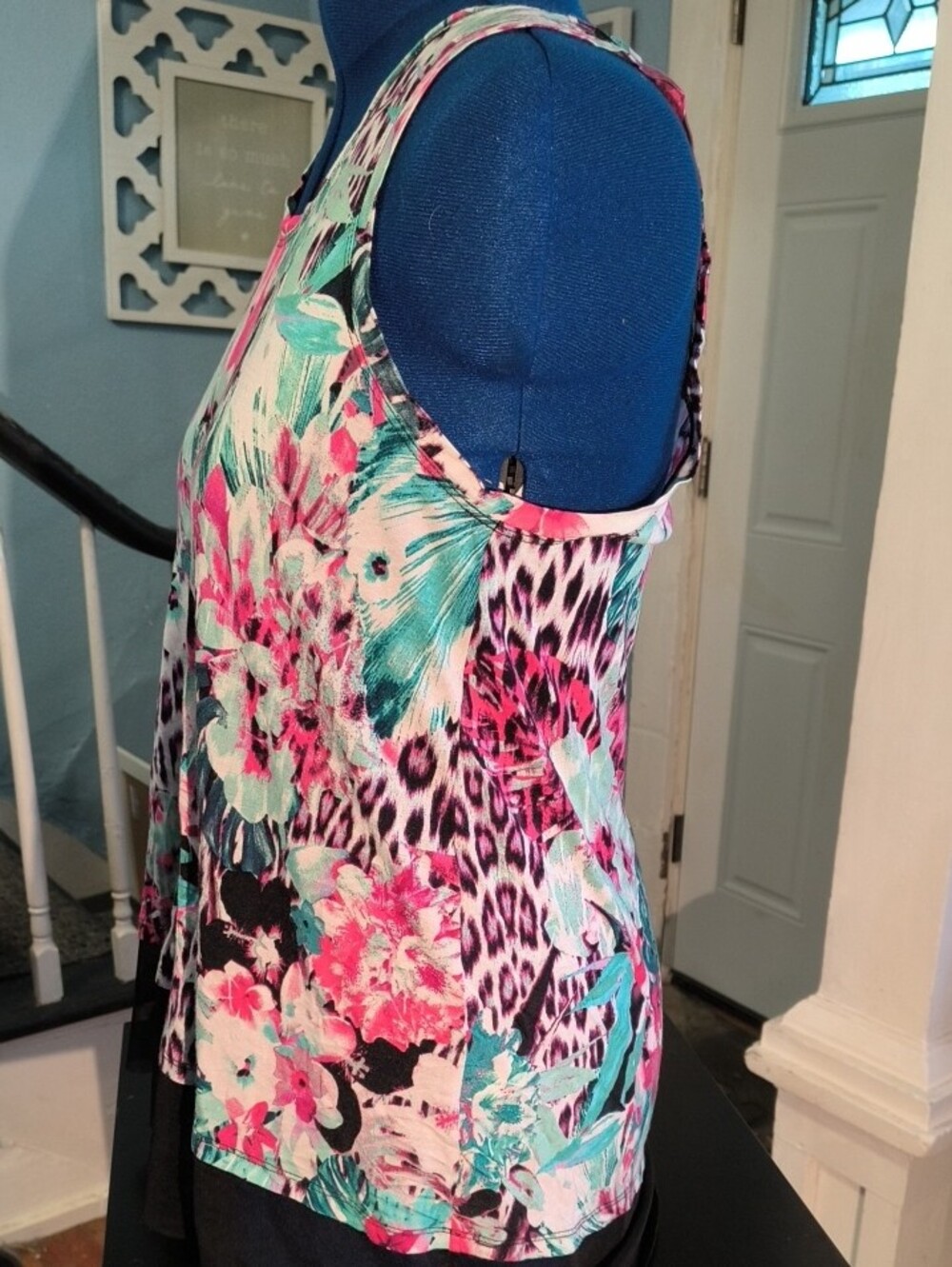 Jennifer Lopez Floral Tropical Print Sleeveless Tank Top - Lace Trim - Picture 5 of 11